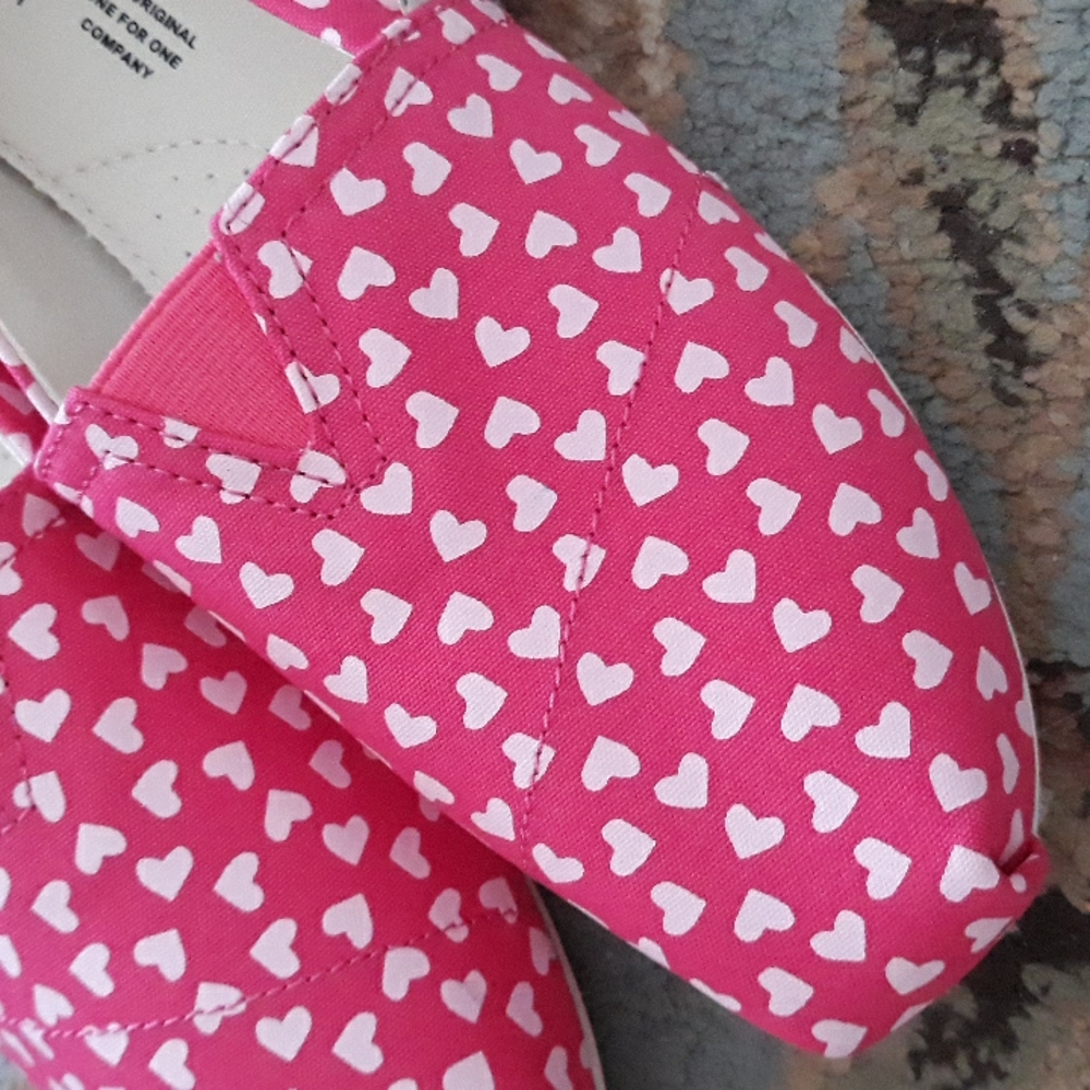2x*Host Pick*Toms Belmont Raspberry Hearts shoes - Picture 16 of 16